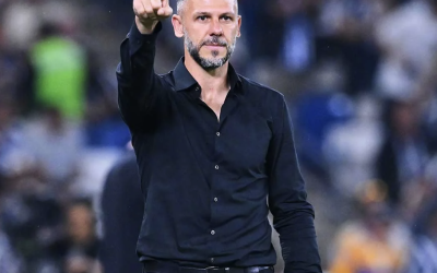 MARTÍN DEMICHELIS NO VE DESVENTAJA DE RAYADOS ANTE PUMAS